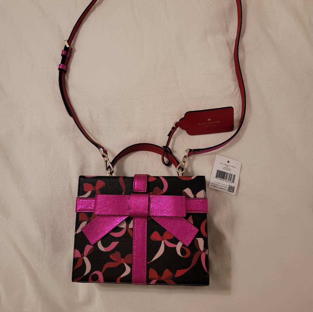 Kate Spade Wrapping Party Gift Box Crossbody - Picture 3 of 11